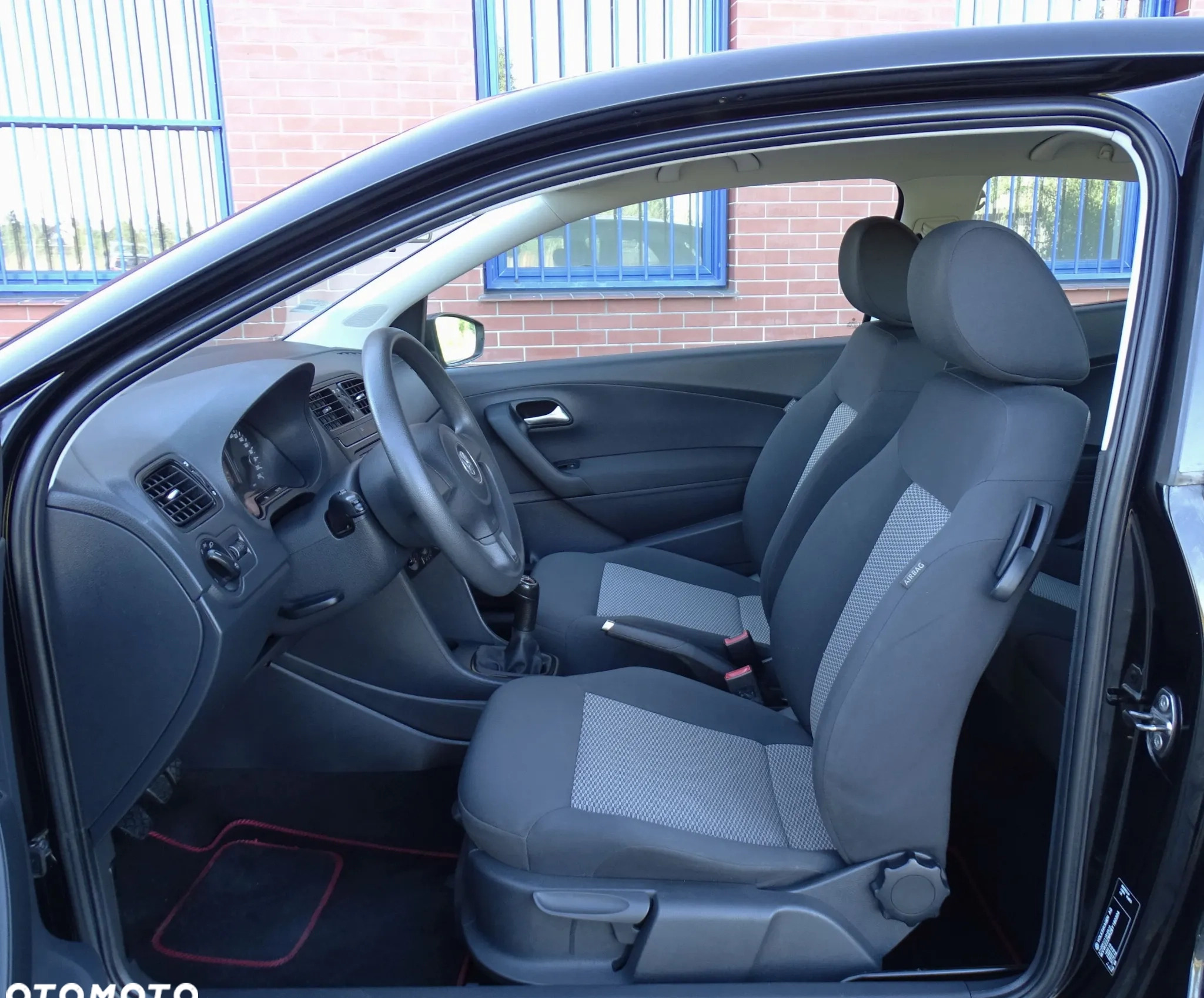 Volkswagen Polo cena 23800 przebieg: 100000, rok produkcji 2011 z Racibórz małe 254